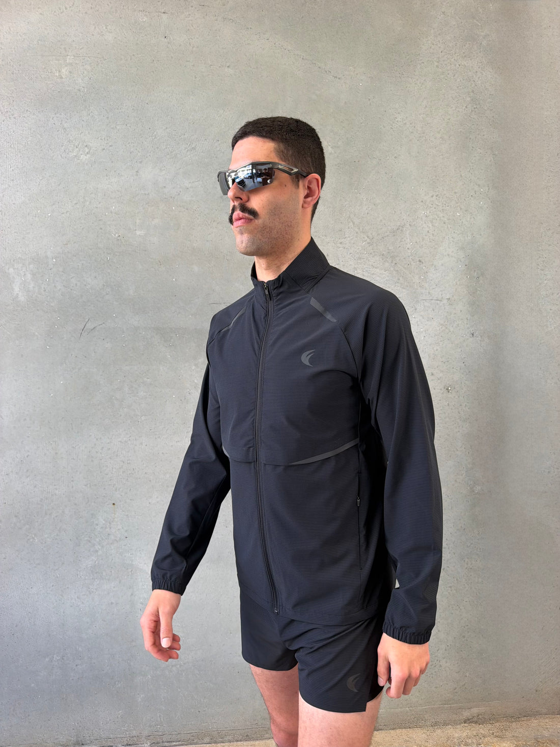 STRIDE RUNNING JACKET